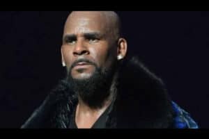 R Kelly censuré dénonce réseau pédophile