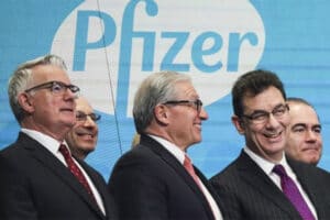 Pfizer veut faire taire les lanceurs d'alertes