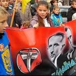 Ukraine - éducation enfants nazis
