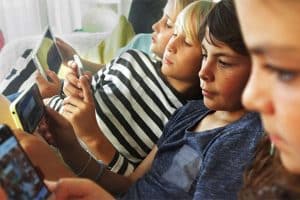 enfants sans smartphone